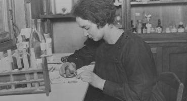 histoire medecine, sante, pharmacie, femme, feminisme, culture, agenda