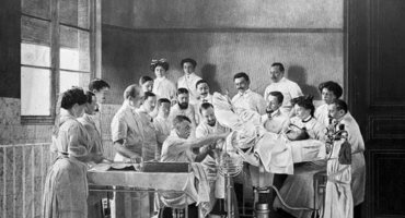 histoire medecine, sante, pharmacie, femme, feminisme, culture, agenda
